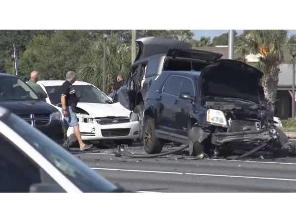 Несправність кріплення коробки передач Ford Bronco 2025 року: бездоріжжя майже перекидання викликало тривогу спільноти