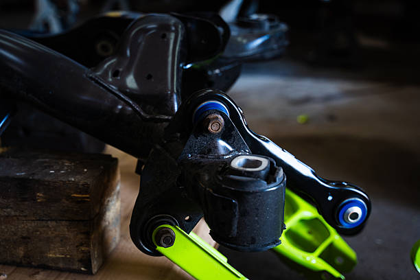 Від мікротріщин до руйнування: як повторювані навантаження підвіски руйнують гумові втулки